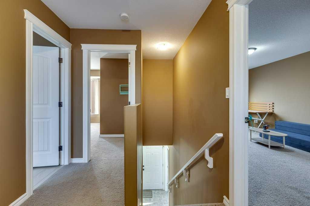 









5322


55

Street,
Lacombe,




AB
T4L 1L4

