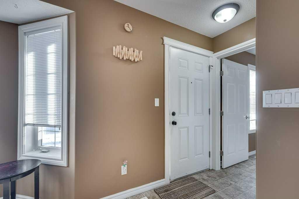 









5322


55

Street,
Lacombe,




AB
T4L 1L4

