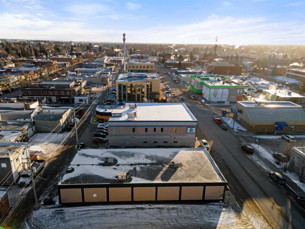 









5017


51

Street,
Camrose,




AB
T4V1N5

