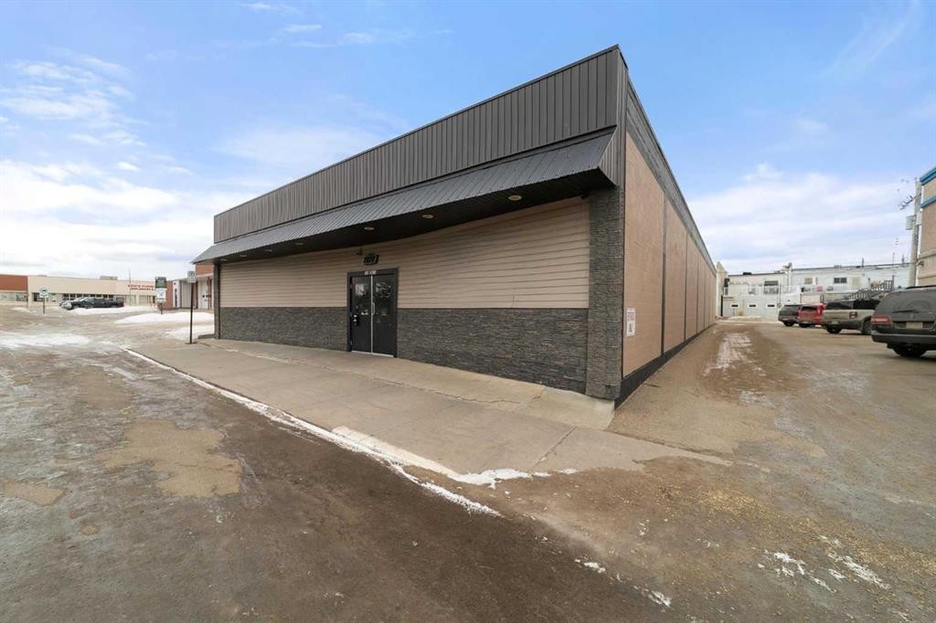 









5017


51

Street,
Camrose,




AB
T4V1N5


