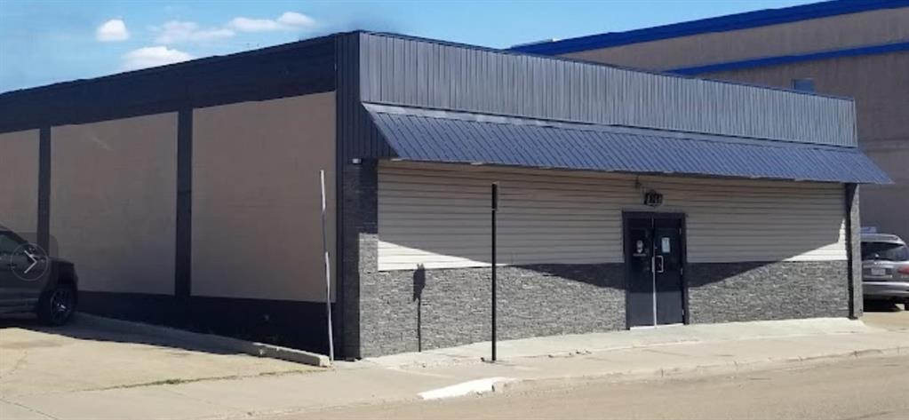 









5017


51

Street,
Camrose,




AB
T4V1N5

