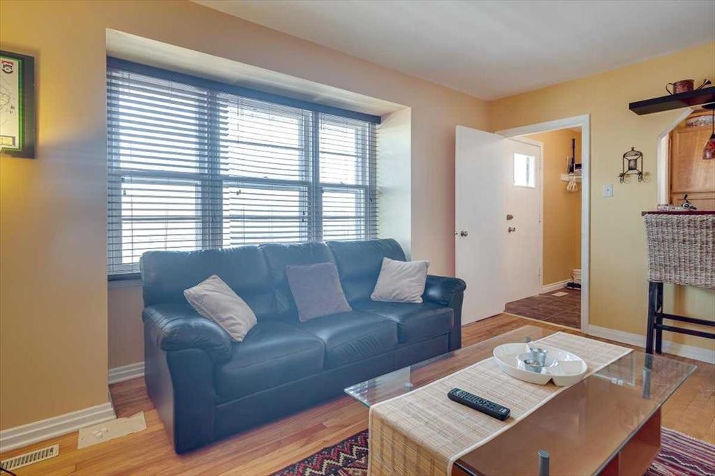 












Buffalo

Drive, 1,
Rural Stettler No. 6, County of,




AB
T0C 3B0

