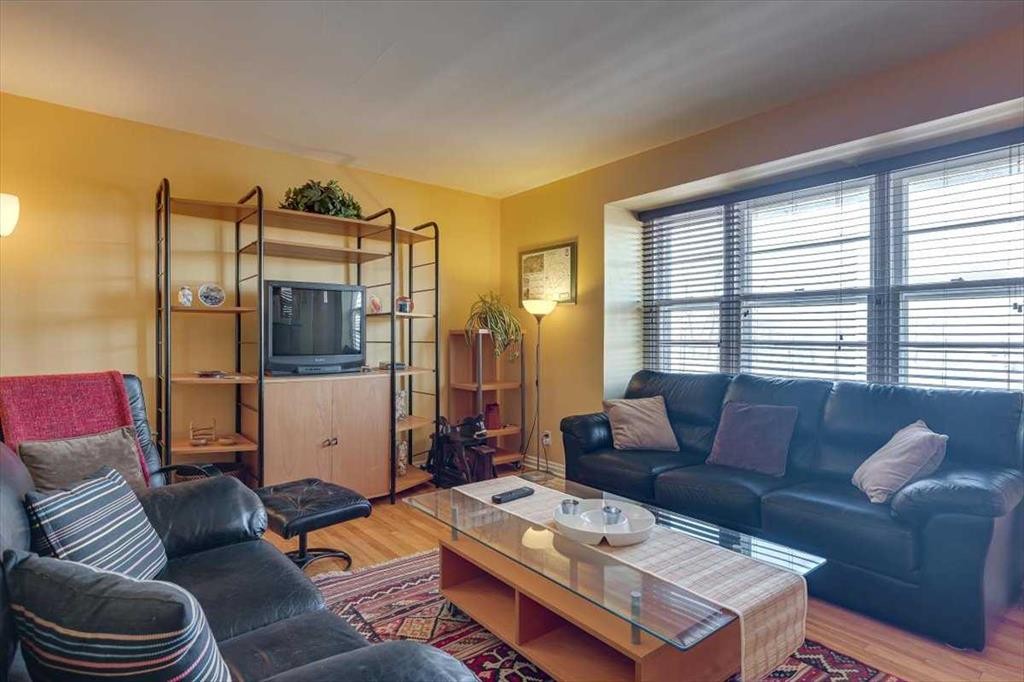 












Buffalo

Drive, 1,
Rural Stettler No. 6, County of,




AB
T0C 3B0

