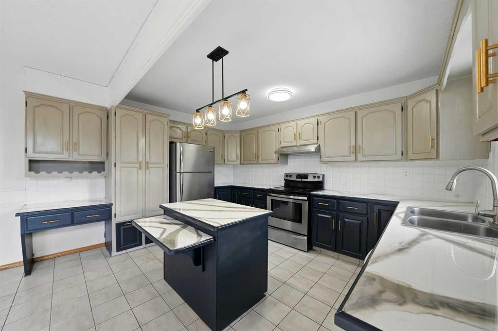 









32


Huget

Crescent,
Red Deer,




AB
T4N 6P4

