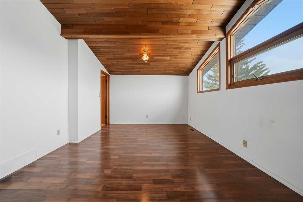 









32


Huget

Crescent,
Red Deer,




AB
T4N 6P4

