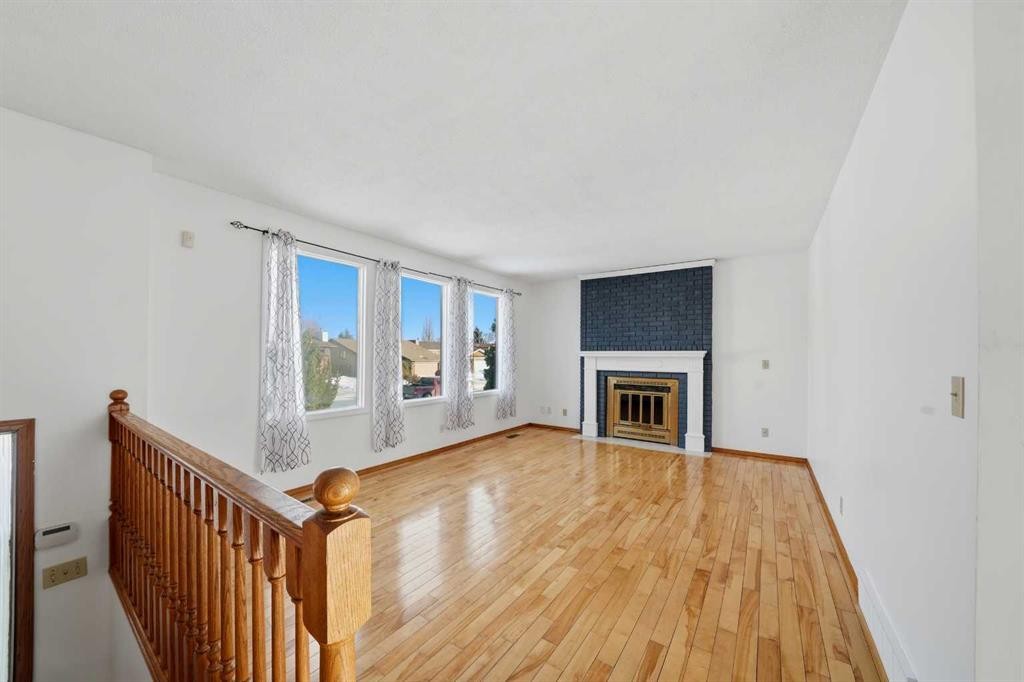 









32


Huget

Crescent,
Red Deer,




AB
T4N 6P4

