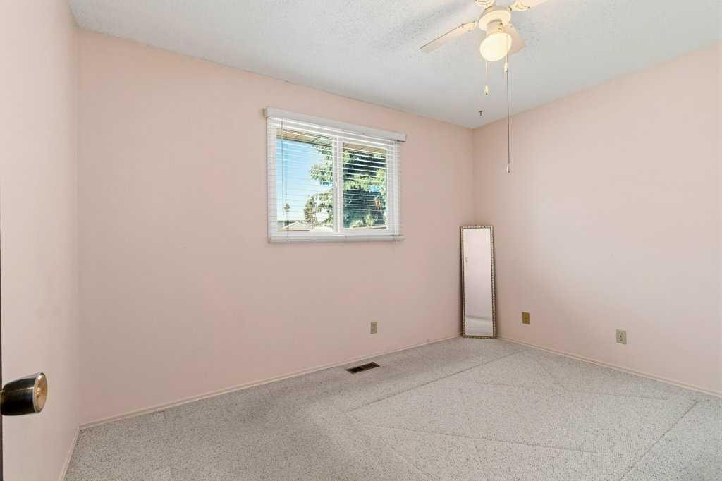 









40


Neal

Close,
Red Deer,




AB
T4P 1N4

