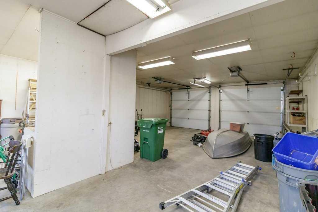 









40


Neal

Close,
Red Deer,




AB
T4P 1N4

