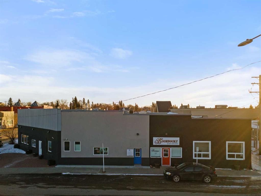 









4803


50

Avenue,
Camrose,




AB
T4V 0S1

