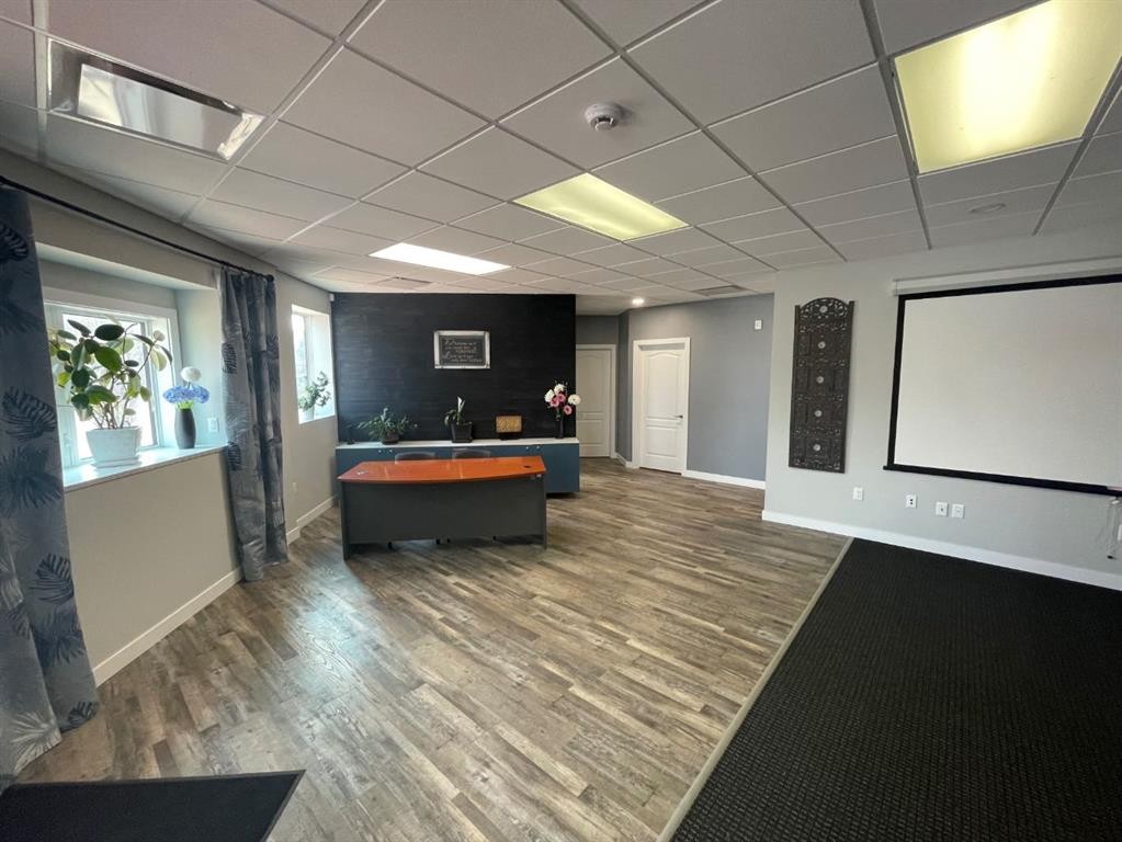 









4803


50

Avenue,
Camrose,




AB
T4V 0S1

