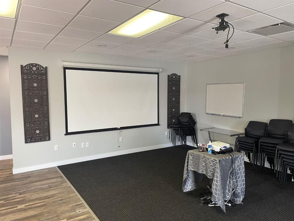 









4803


50

Avenue,
Camrose,




AB
T4V 0S1

