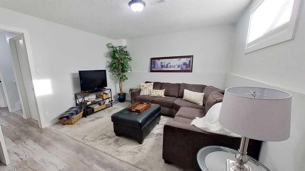 









7102A


Marler

Drive,
Camrose,




AB
T4V 3L8

