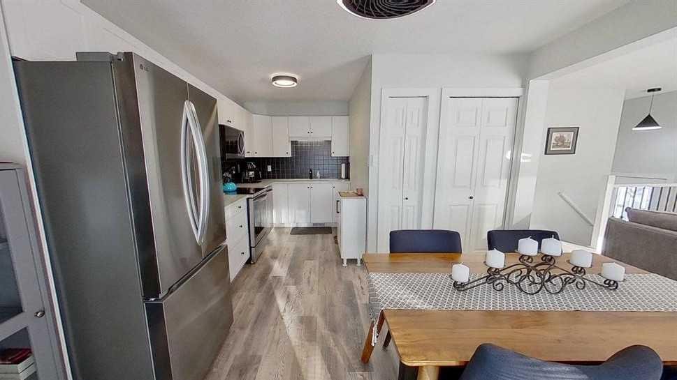 









7102A


Marler

Drive,
Camrose,




AB
T4V 3L8

