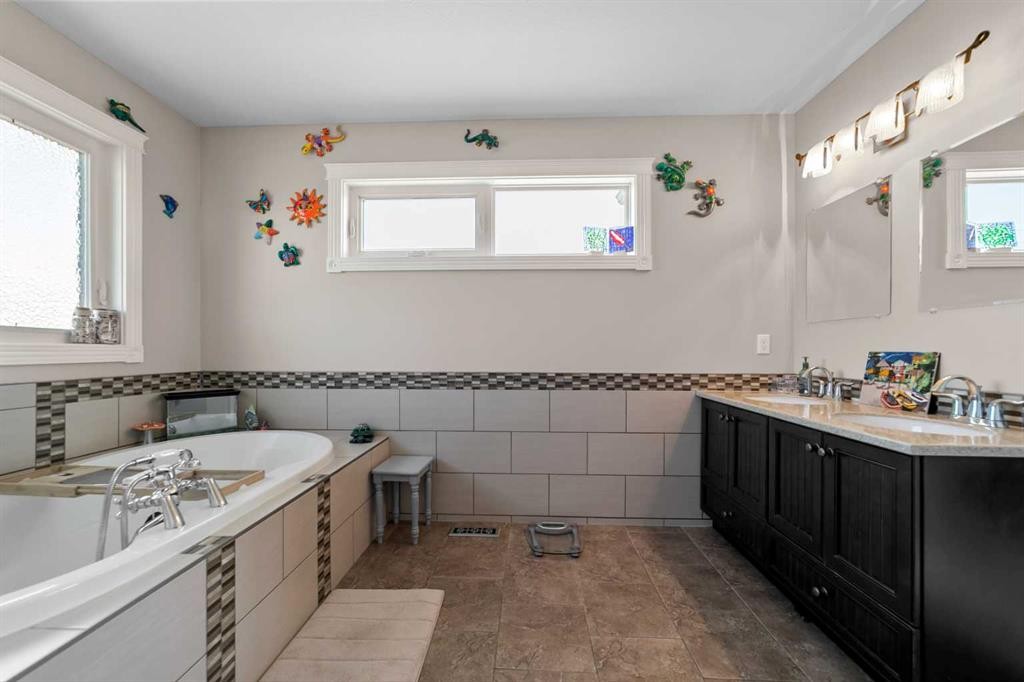 









3701


68 A

Street West,
Camrose,




AB
T4V 5B7

