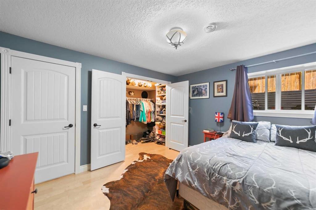 









3701


68 A

Street West,
Camrose,




AB
T4V 5B7

