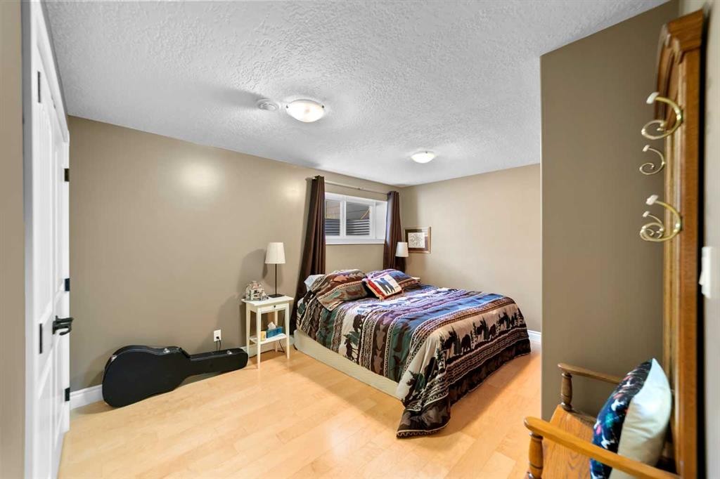 









3701


68 A

Street West,
Camrose,




AB
T4V 5B7

