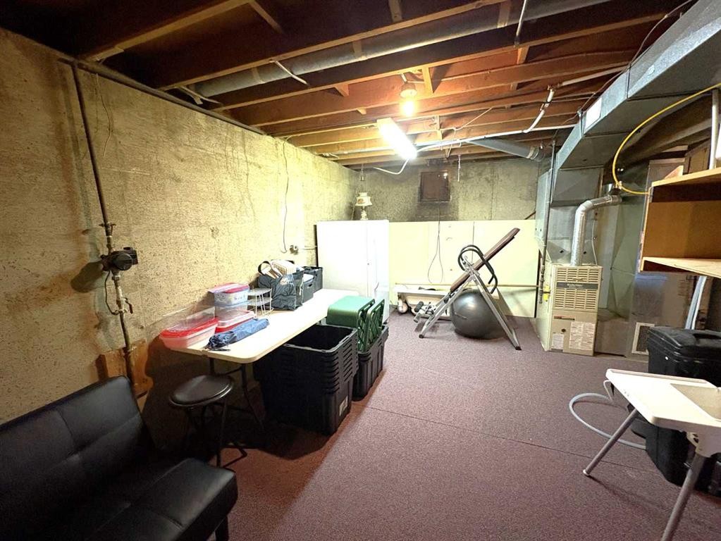 









4812


47

Avenue,
Forestburg,




AB
T0B 1N0

