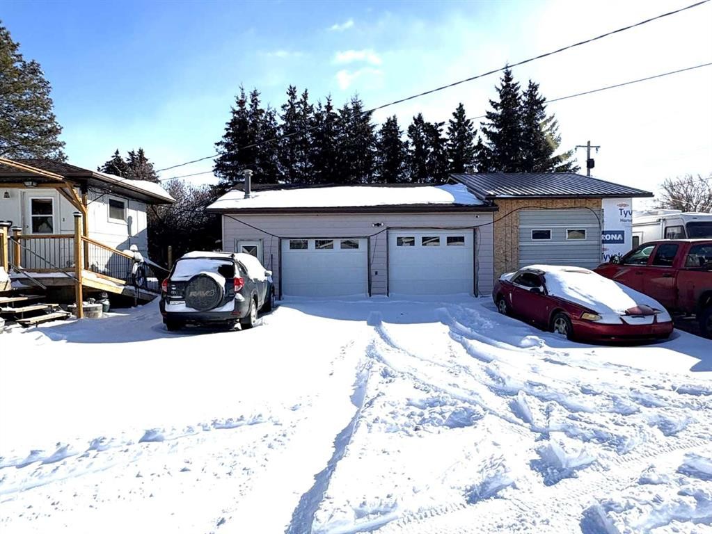









4812


47

Avenue,
Forestburg,




AB
T0B 1N0

