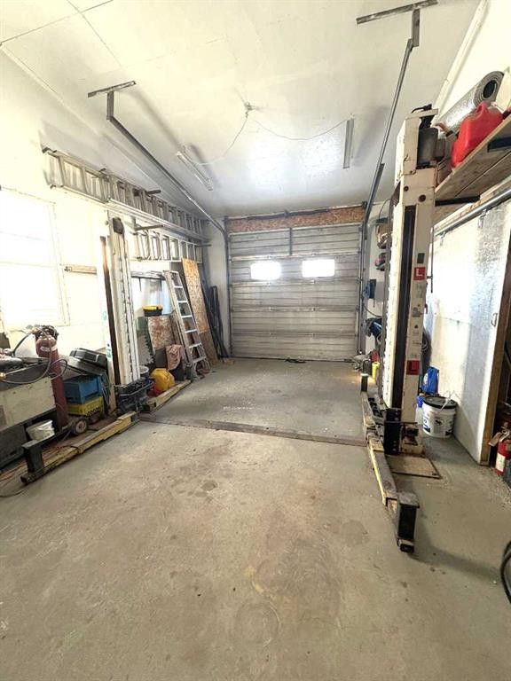 









4812


47

Avenue,
Forestburg,




AB
T0B 1N0

