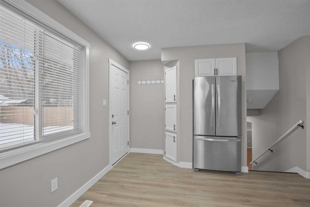 









4108


53

Avenue,
Innisfail,




AB
T4G 1G2

