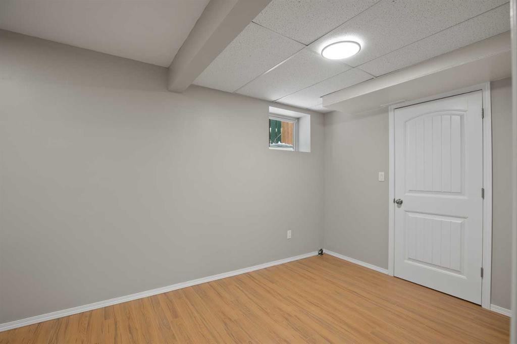 









4108


53

Avenue,
Innisfail,




AB
T4G 1G2

