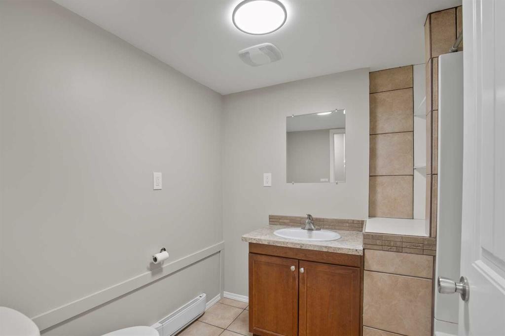 









4108


53

Avenue,
Innisfail,




AB
T4G 1G2

