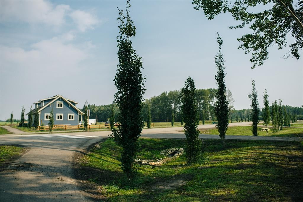 









28124


Township Road 412

, 6,
Rural Lacombe County,







AB
T4L 0J6

