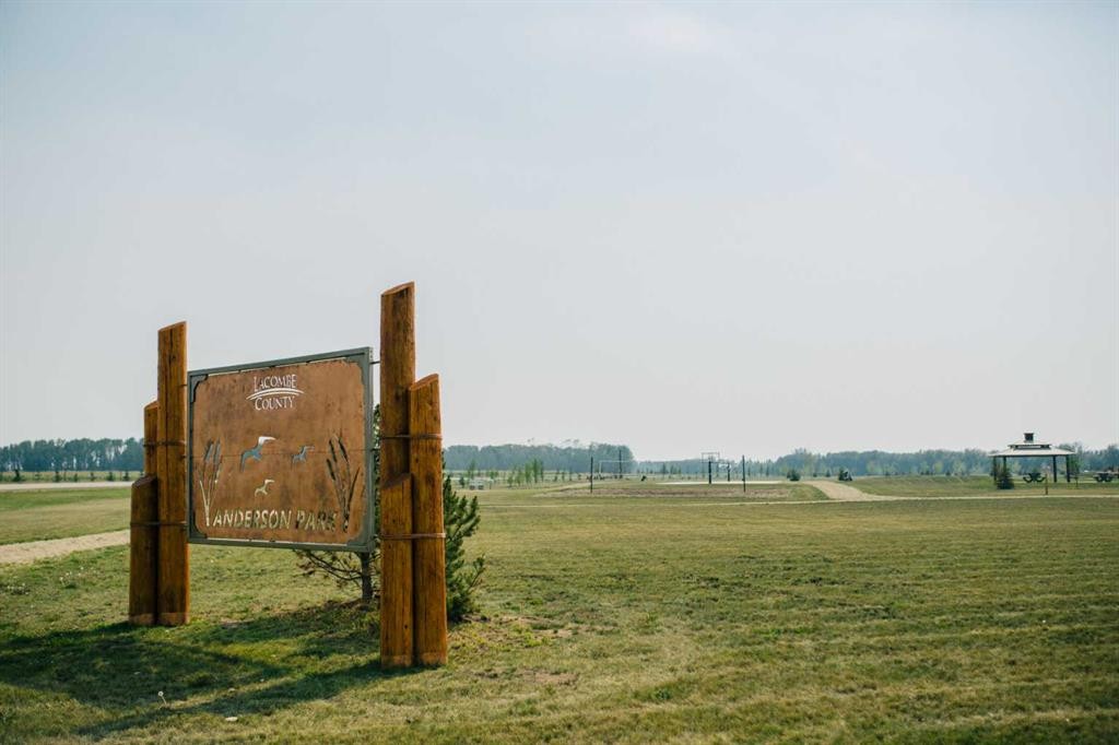 









28124


Township Road 412

, 33,
Rural Lacombe County,







AB
T4L 2N3

