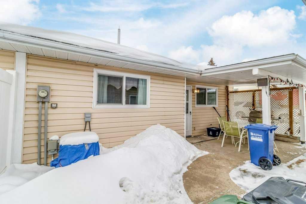 









27


Ellis

Street,
Red Deer,




AB
T4R 2C8

