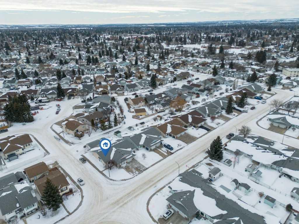 









27


Ellis

Street,
Red Deer,




AB
T4R 2C8

