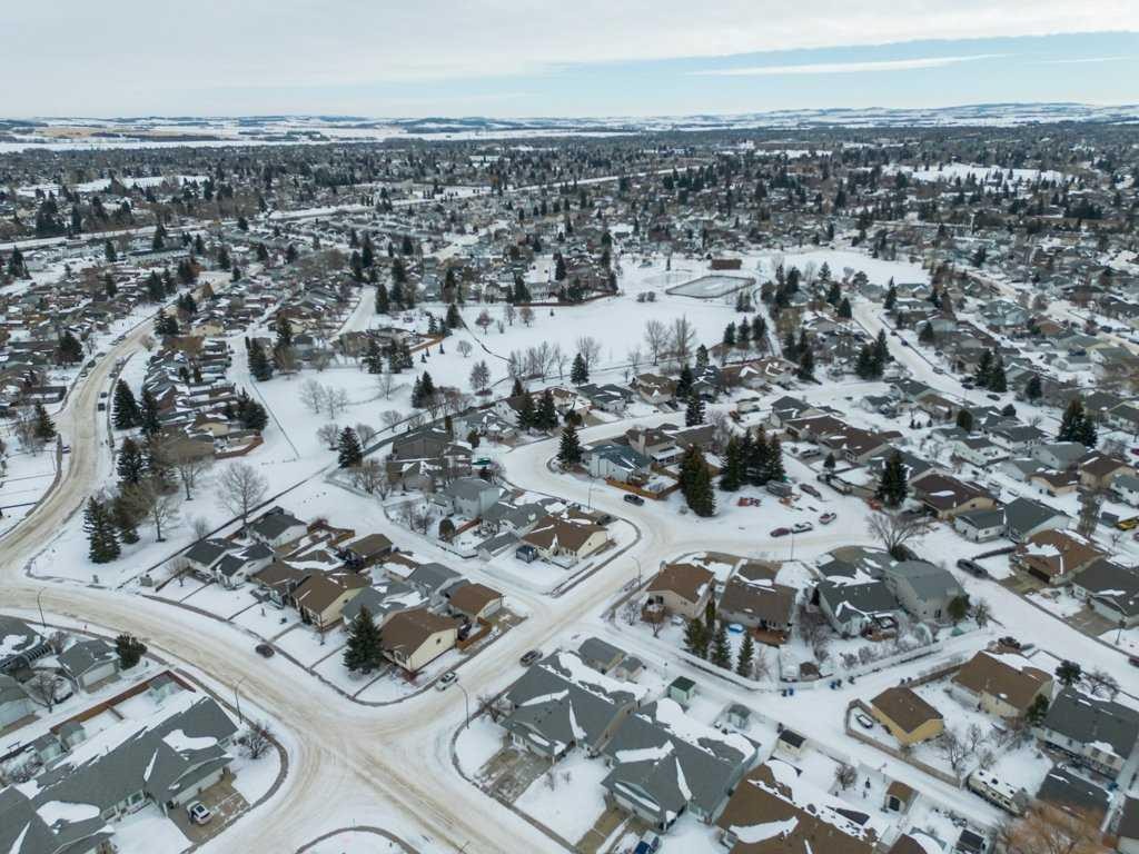 









27


Ellis

Street,
Red Deer,




AB
T4R 2C8

