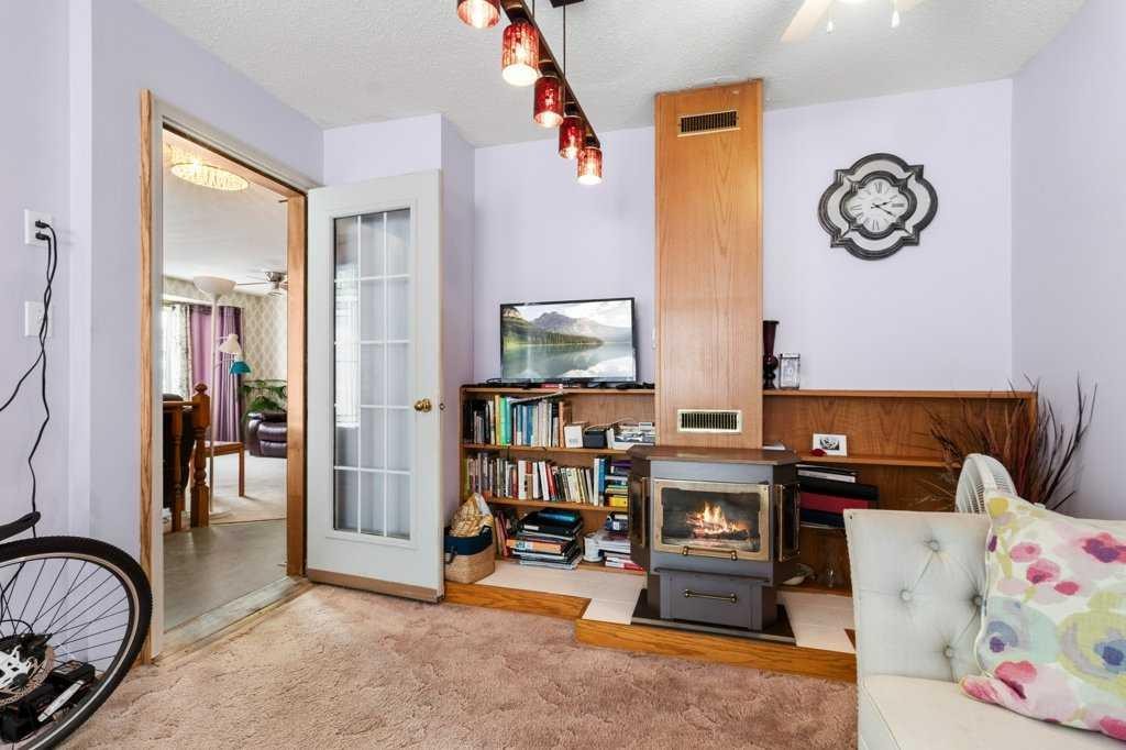 









27


Ellis

Street,
Red Deer,




AB
T4R 2C8

