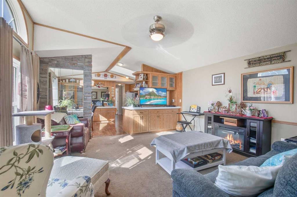 









41513


Highway 771

, 60,
Rural Lacombe County,




AB
T0C 0J0

