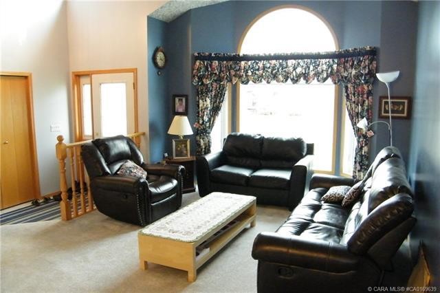 









5606


46

Avenue West,
Forestburg,




AB
T0B 1N0

