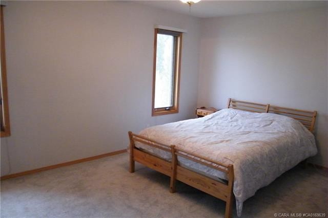 









5606


46

Avenue West,
Forestburg,




AB
T0B 1N0

