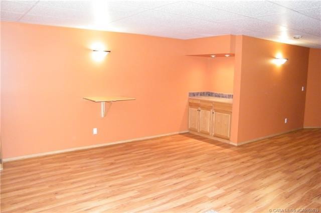 









5606


46

Avenue West,
Forestburg,




AB
T0B 1N0

