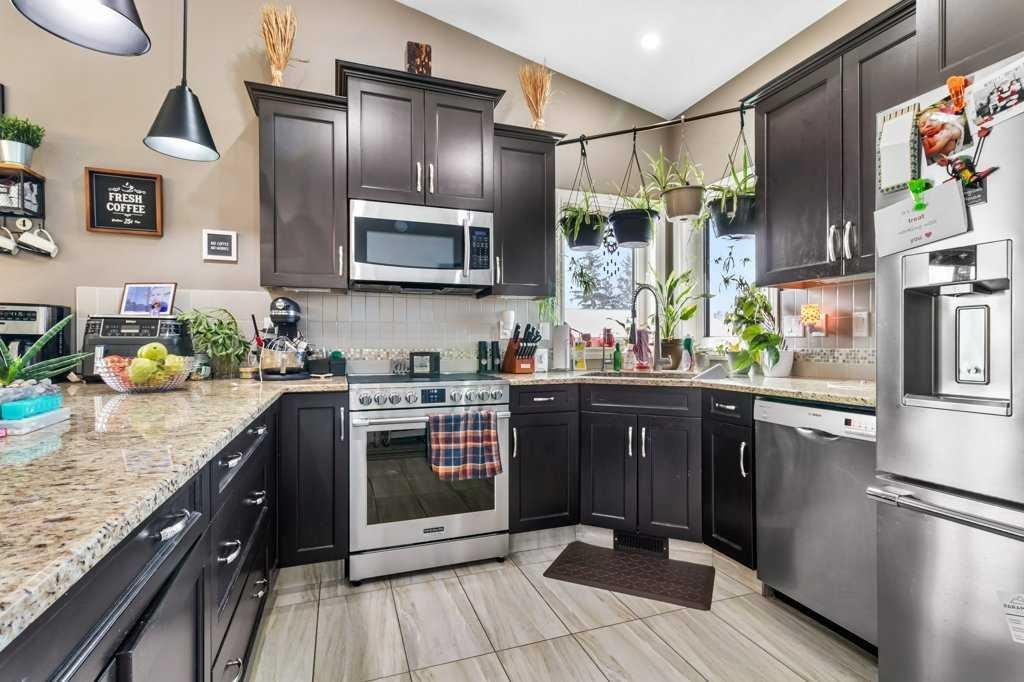 









5224


Lawton

Avenue, A&B,
Blackfalds,




AB
T0M 0J0

