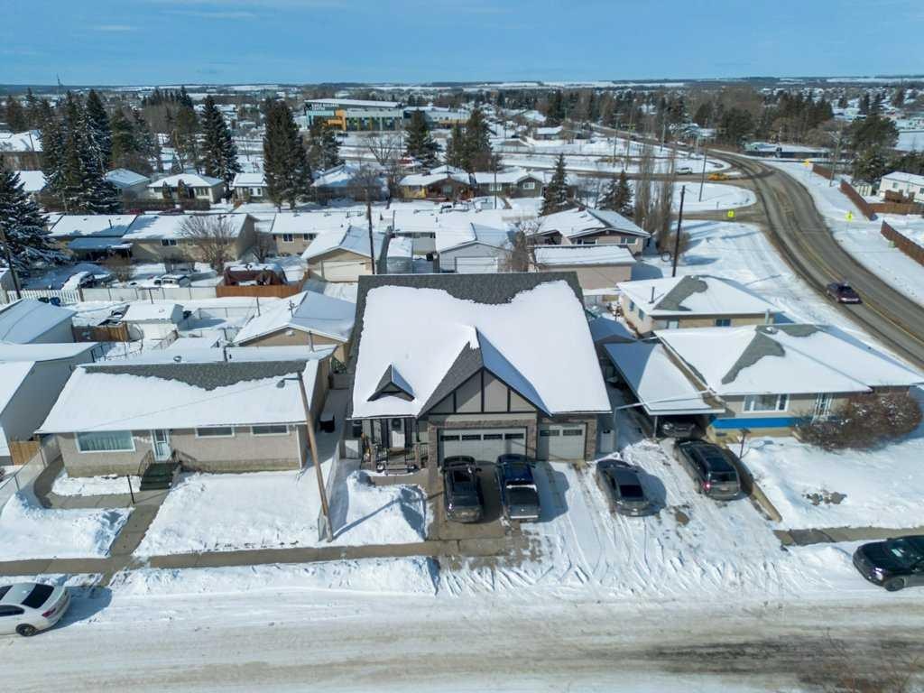 









5224


Lawton

Avenue, A&B,
Blackfalds,




AB
T0M 0J0

