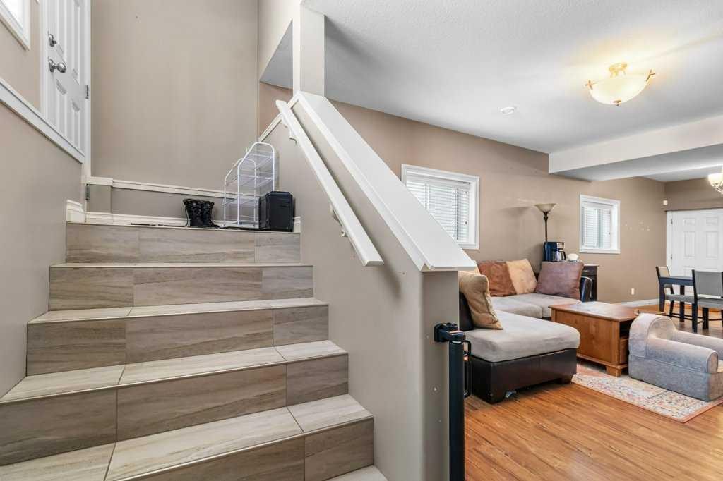 









5224


Lawton

Avenue, A&B,
Blackfalds,




AB
T0M 0J0

