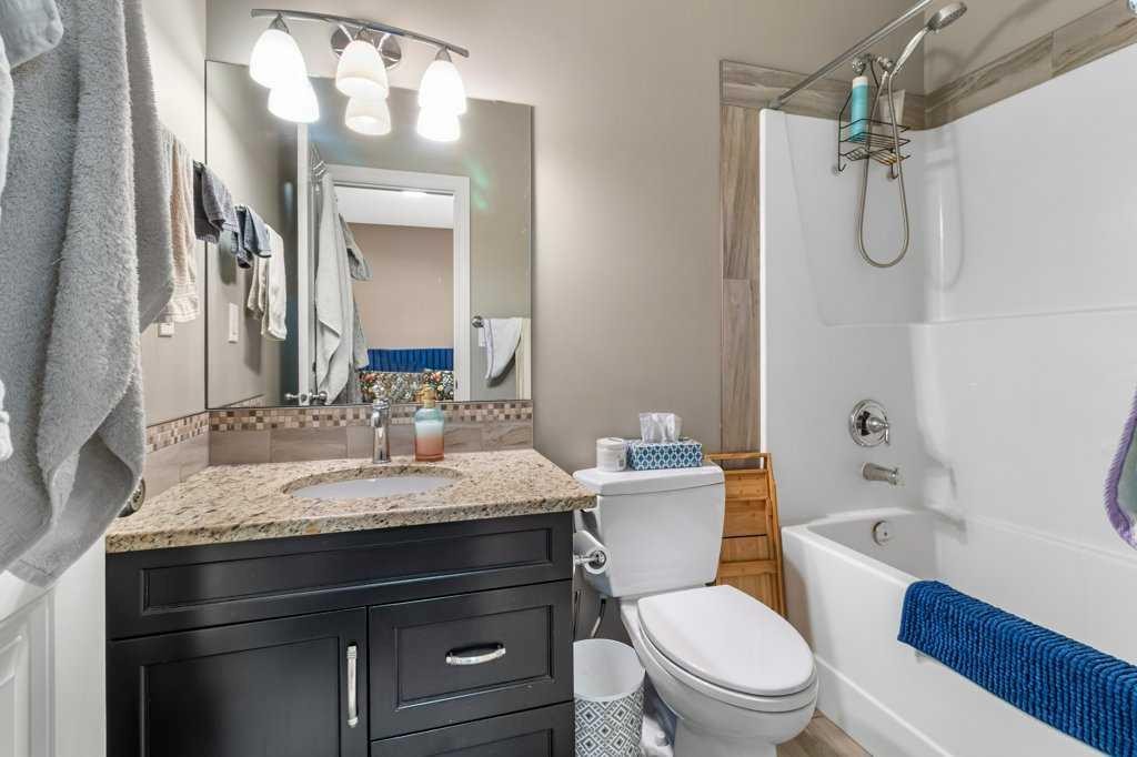 









5224


Lawton

Avenue, A&B,
Blackfalds,




AB
T0M 0J0

