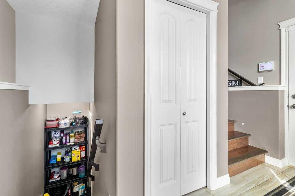 









5224


Lawton

Avenue, A&B,
Blackfalds,




AB
T0M 0J0

