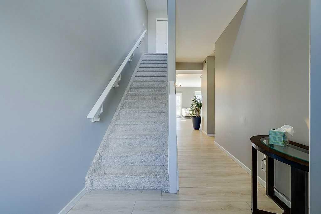 









5301


Windward

Place, 7,
Sylvan Lake,




AB
T4S 0H5

