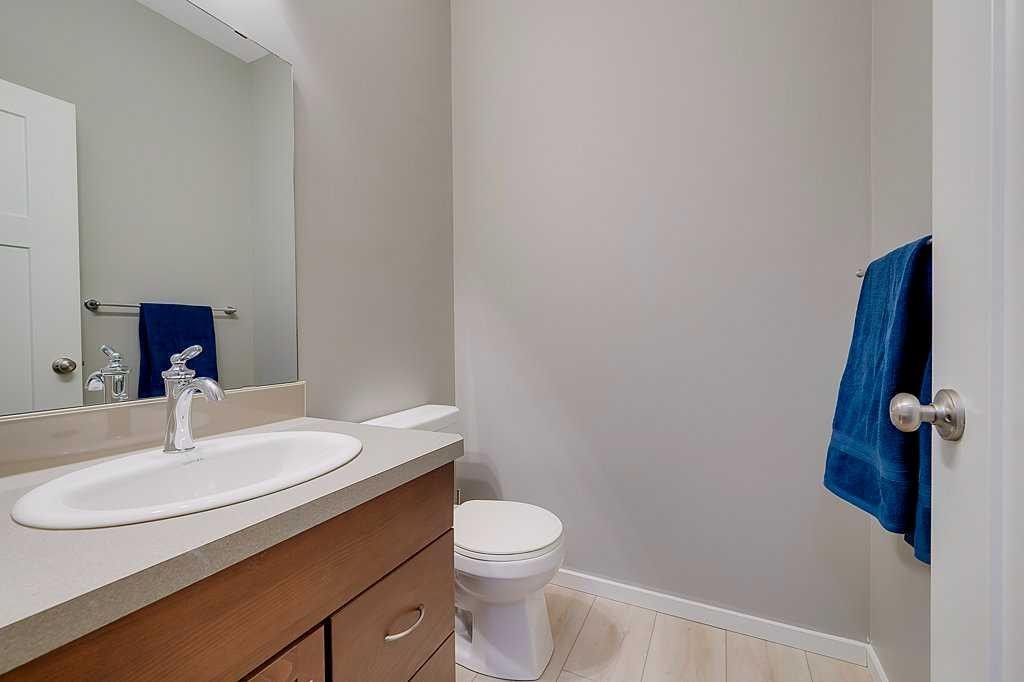 









5301


Windward

Place, 7,
Sylvan Lake,




AB
T4S 0H5


