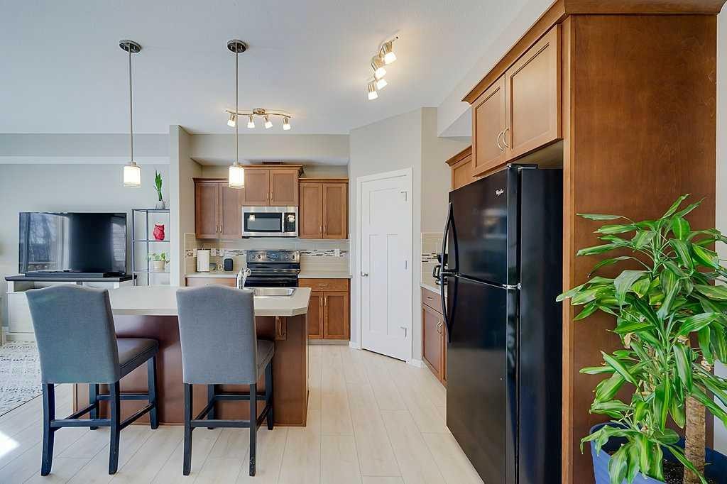









5301


Windward

Place, 7,
Sylvan Lake,




AB
T4S 0H5

