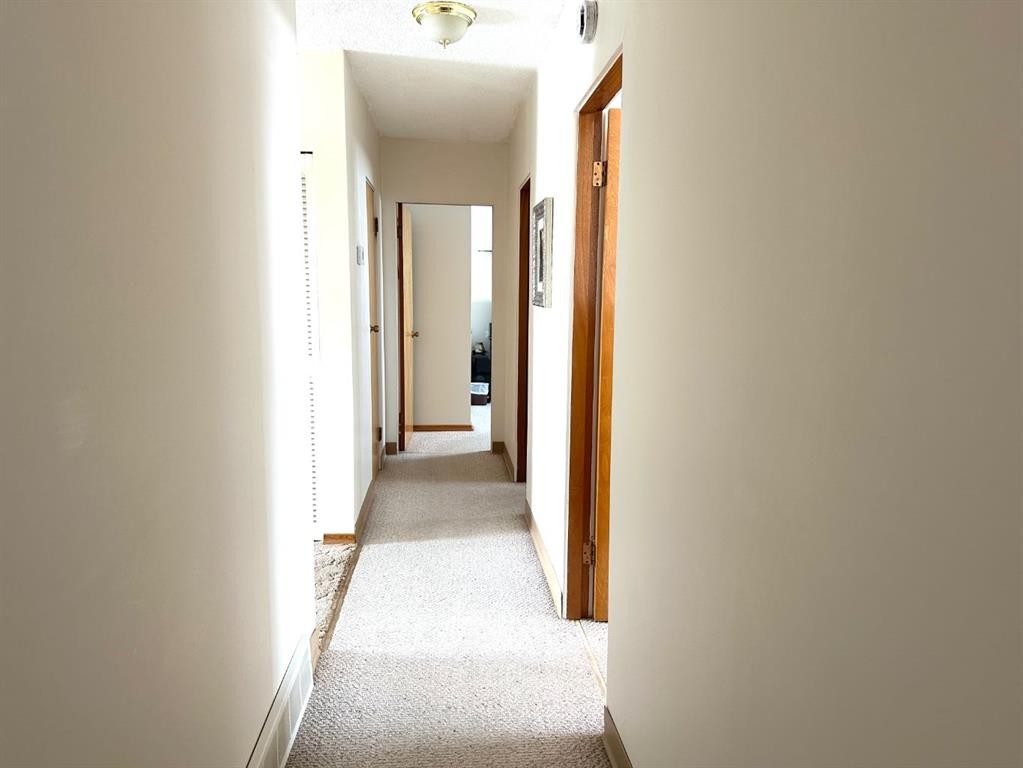 









5240


50

Avenue,
Holden,




AB
T0B2C0


