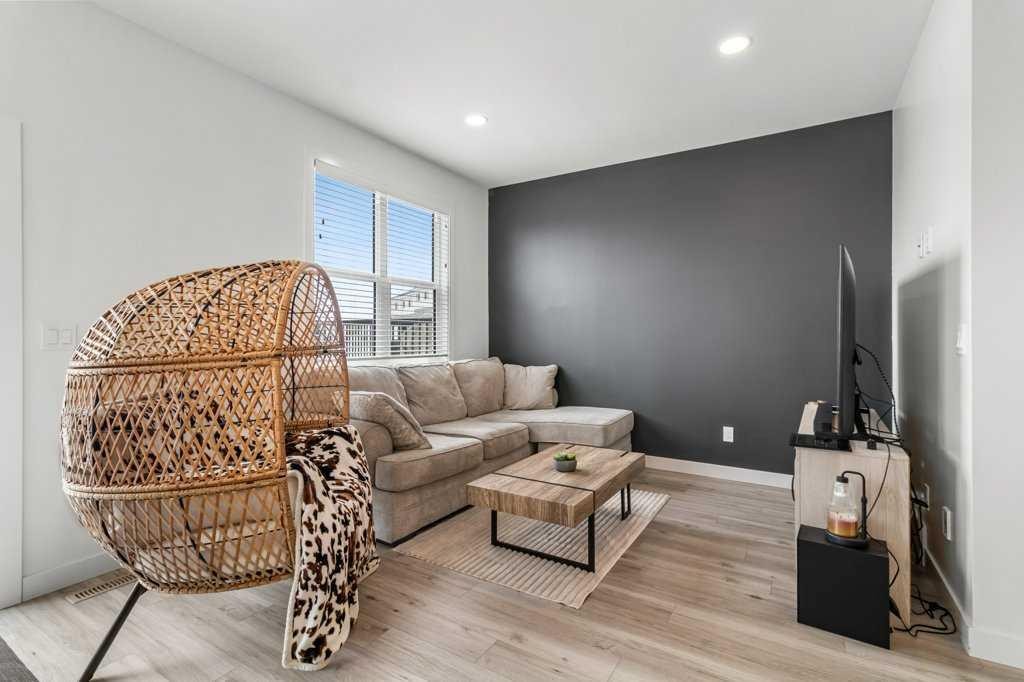 









4143


Ryders Ridge

Boulevard,
Sylvan Lake,




AB
T4S 0K7

