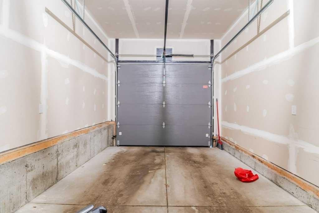 









4143


Ryders Ridge

Boulevard,
Sylvan Lake,




AB
T4S 0K7

