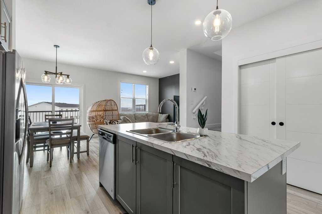 









4143


Ryders Ridge

Boulevard,
Sylvan Lake,




AB
T4S 0K7


