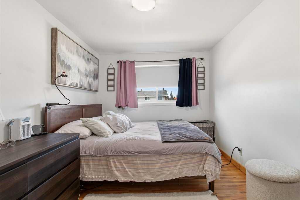 









3907


39

Street, 1003,
Red Deer,




AB
T4N 0M6

