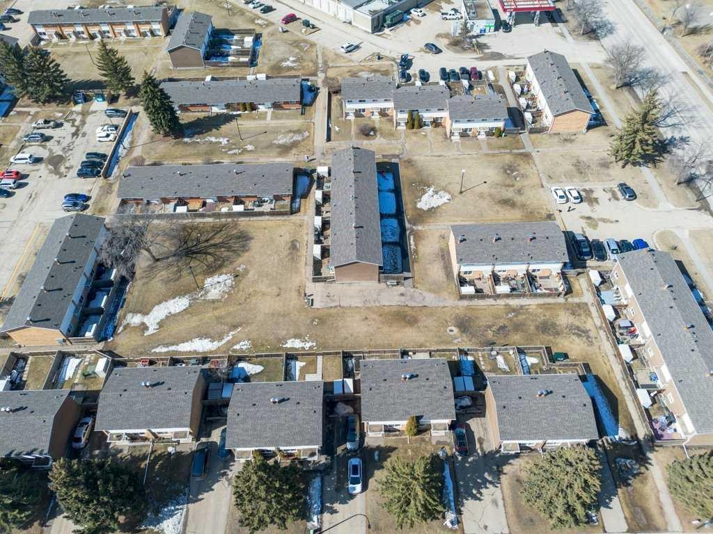 









3907


39

Street, 1003,
Red Deer,




AB
T4N 0M6

